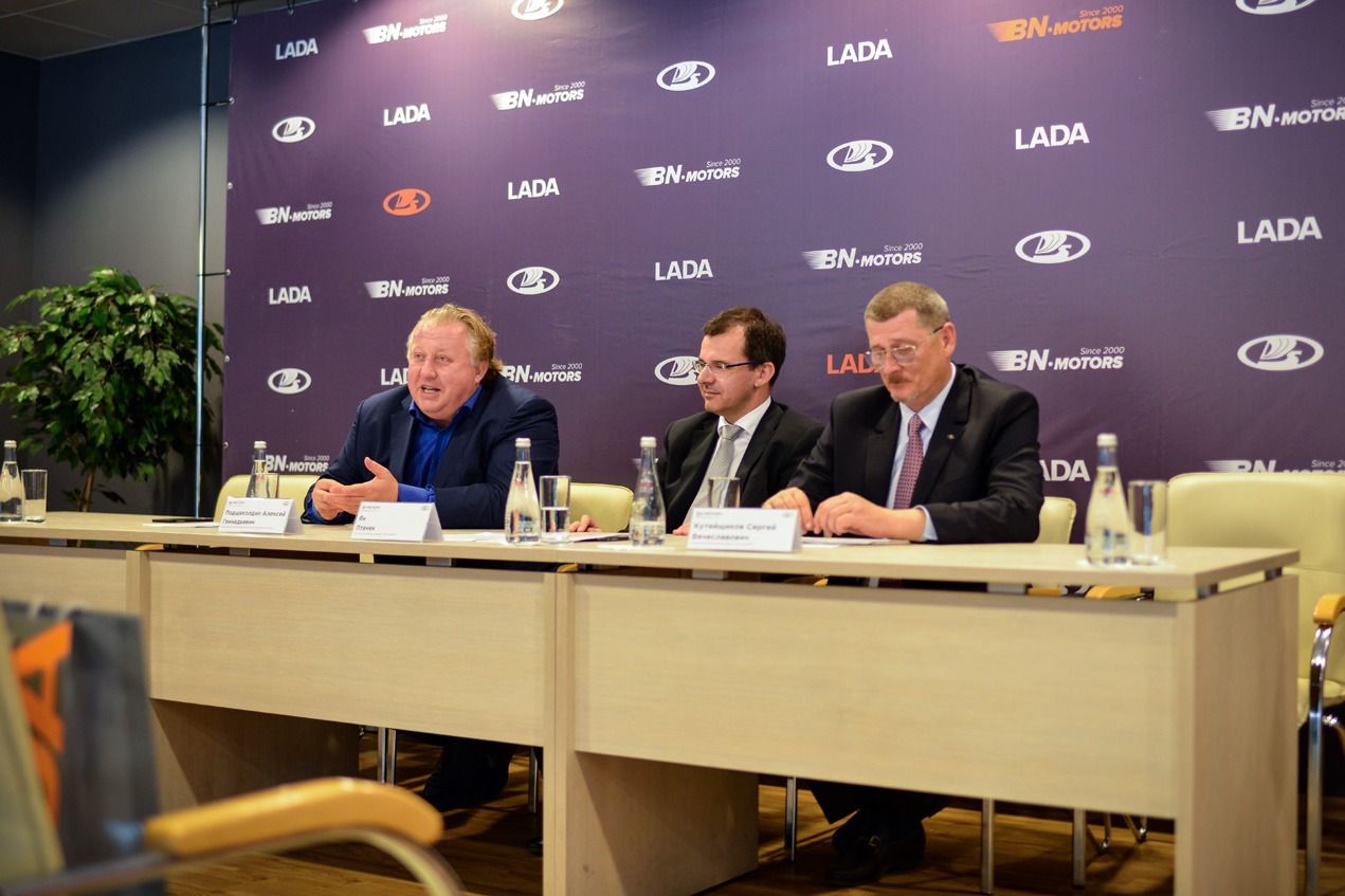 Открыт новый дилерский центр LADA в Обнинске!